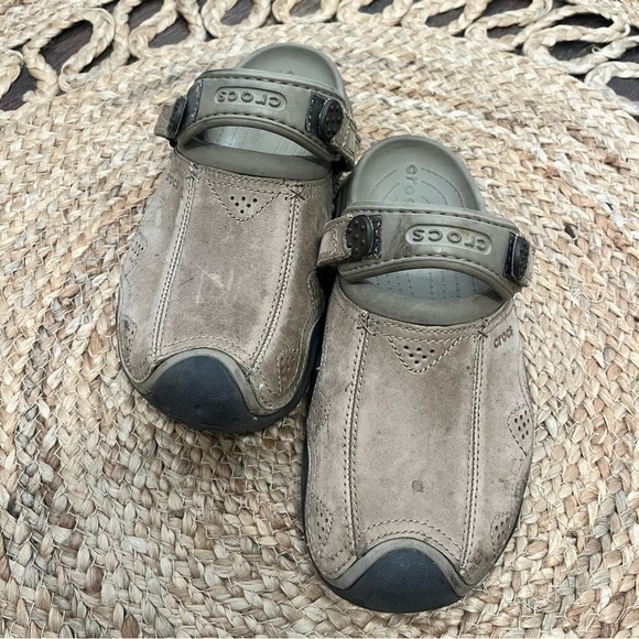 Sold - Picture 3 of 5